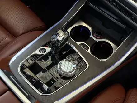 BMW X7 XDrive 40i 2020 года за 45 500 000 тг. в Алматы – фото 16