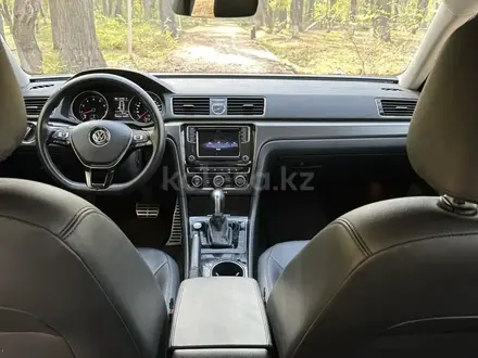 Volkswagen Passat (USA) 2016 года за 8 200 000 тг. в Алматы – фото 9