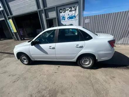 ВАЗ (Lada) Granta 2190 2024 года за 4 200 000 тг. в Петропавловск – фото 2