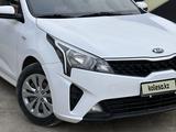 Kia Rio 2021 годаfor7 900 000 тг. в Атырау – фото 2