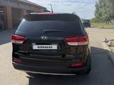 Kia Sorento 2015 года за 9 100 000 тг. в Усть-Каменогорск – фото 2