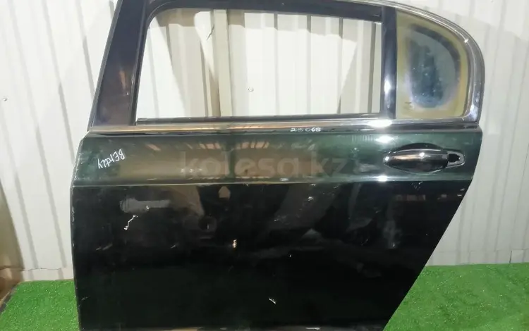 Дверь задняя левая на Bentley Continental Flying Spur за 30 000 тг. в Алматы
