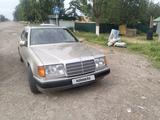 Mercedes-Benz E 230 1990 года за 2 500 000 тг. в Алматы – фото 2