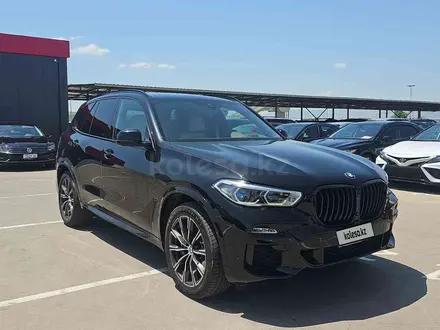 BMW X5 2019 года за 20 400 000 тг. в Алматы – фото 3