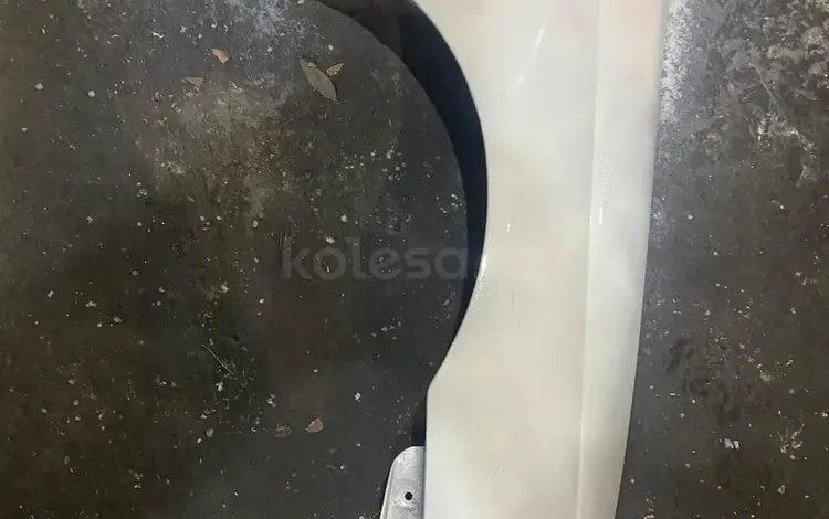 Крыло корона за 9 000 тг. в Астана