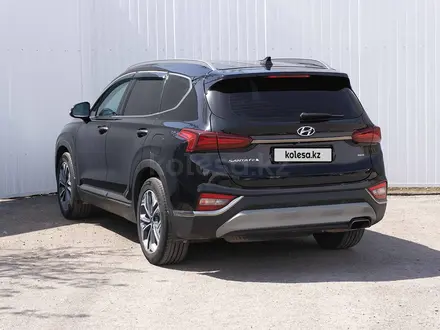 Hyundai Santa Fe 2019 года за 14 300 000 тг. в Караганда – фото 3