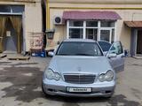 Mercedes-Benz C 180 2001 годаүшін2 300 000 тг. в Алматы – фото 4