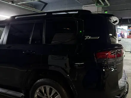 Toyota Land Cruiser 2022 года за 49 850 000 тг. в Алматы – фото 2