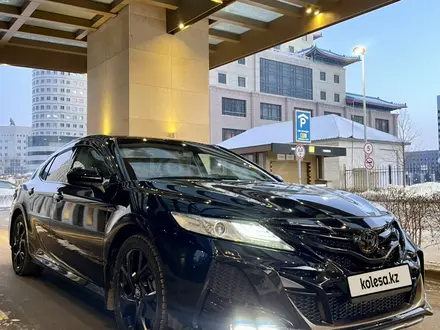 Toyota Camry 2018 года за 14 000 000 тг. в Усть-Каменогорск – фото 3