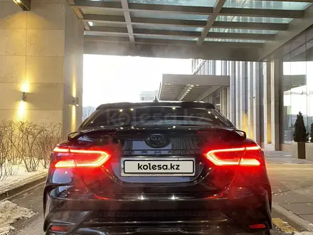 Toyota Camry 2018 года за 14 000 000 тг. в Усть-Каменогорск – фото 5