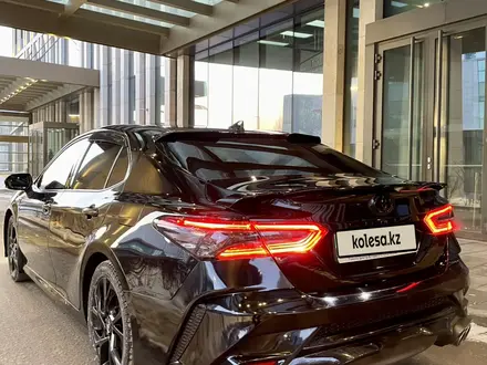 Toyota Camry 2018 года за 14 000 000 тг. в Усть-Каменогорск – фото 6