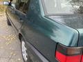 Volkswagen Vento 1998 годаfor1 700 000 тг. в Семей – фото 2