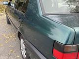 Volkswagen Vento 1998 года за 1 700 000 тг. в Семей – фото 2