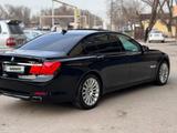 BMW 750 2009 года за 15 000 000 тг. в Алматы – фото 3