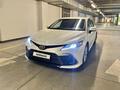 Toyota Camry 2021 года за 14 186 000 тг. в Алматы – фото 3