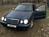 Mercedes-Benz E 320 1996 года за 2 500 000 тг. в Алматы