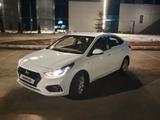 Hyundai Accent 2018 года за 6 200 000 тг. в Уральск – фото 3
