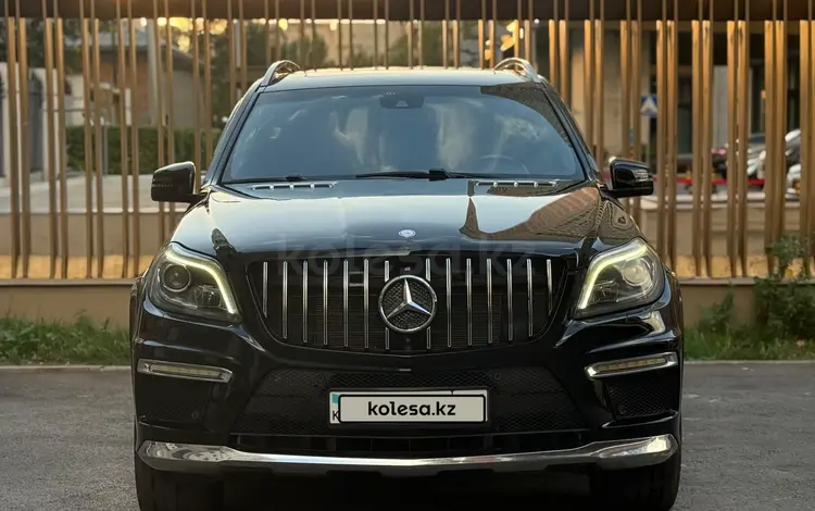 Mercedes-Benz GL 500 2014 годаүшін15 000 000 тг. в Астана