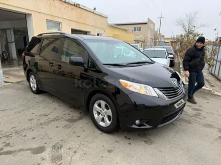 Toyota Sienna 2015 года за 8 500 000 тг. в Атырау – фото 3