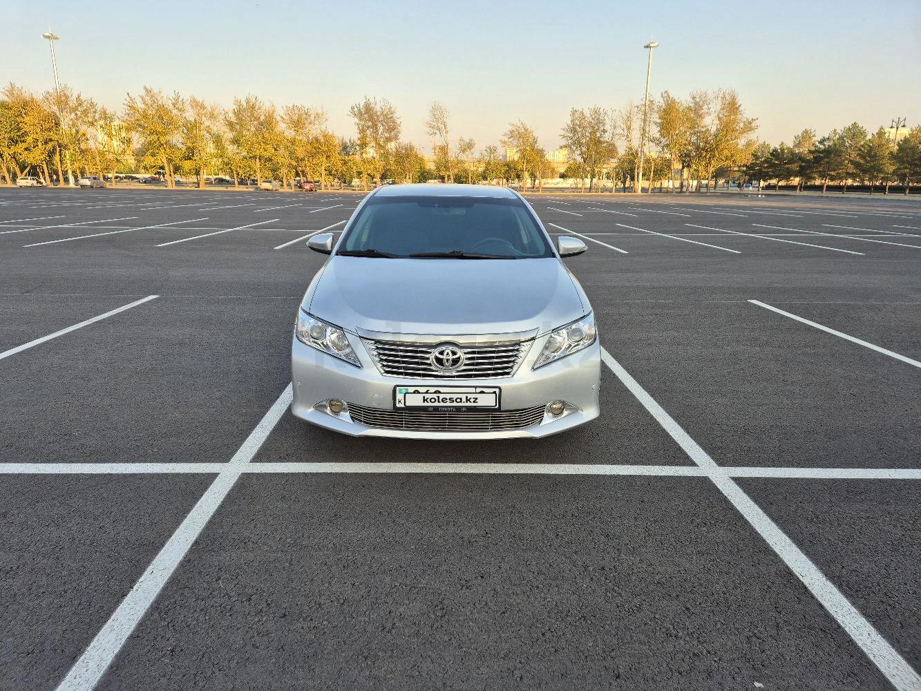 Toyota Camry 2011 г.