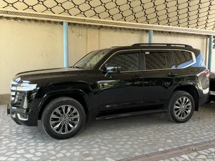 Toyota Land Cruiser 2025 года за 65 000 000 тг. в Шымкент – фото 2