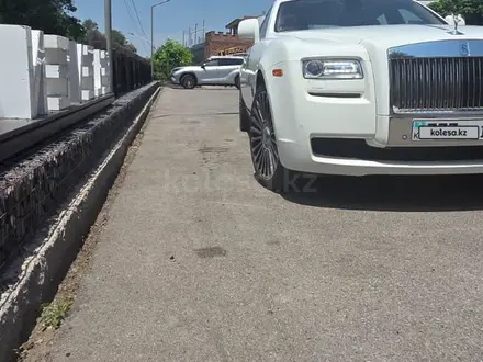 Rolls-Royce Ghost 2010 года за 78 000 000 тг. в Алматы – фото 2