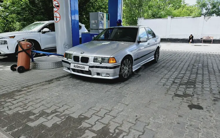 BMW 325 1993 годаүшін3 000 000 тг. в Шымкент