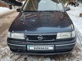 Opel Vectra 1994 годаүшін1 000 000 тг. в Астана