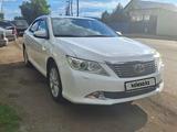 Toyota Camry 2013 годаүшін7 800 000 тг. в Щучинск – фото 2