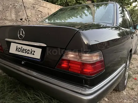 Mercedes-Benz E 280 1994 года за 3 600 000 тг. в Шымкент – фото 31