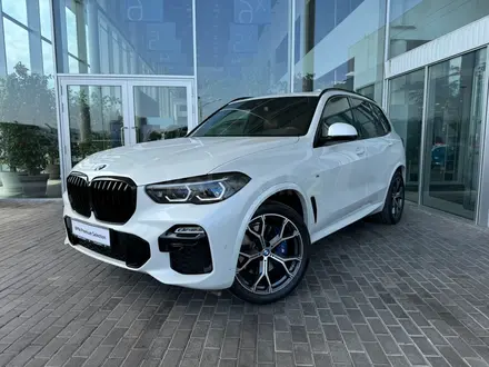 BMW X5 2021 года за 42 000 000 тг. в Алматы