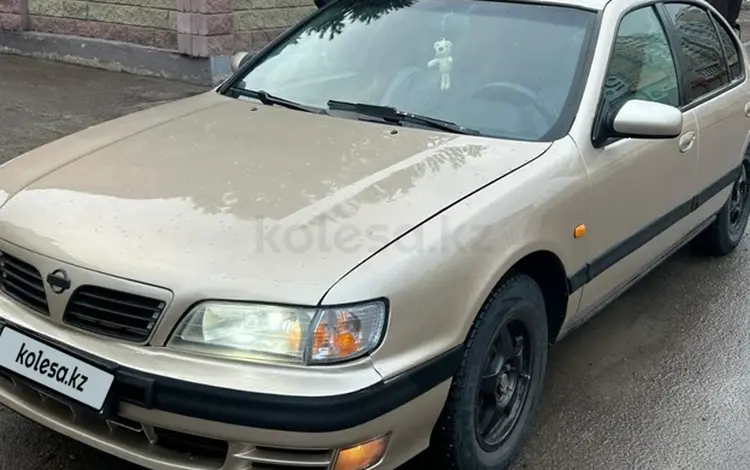 Nissan Maxima 1995 годаүшін1 800 000 тг. в Астана