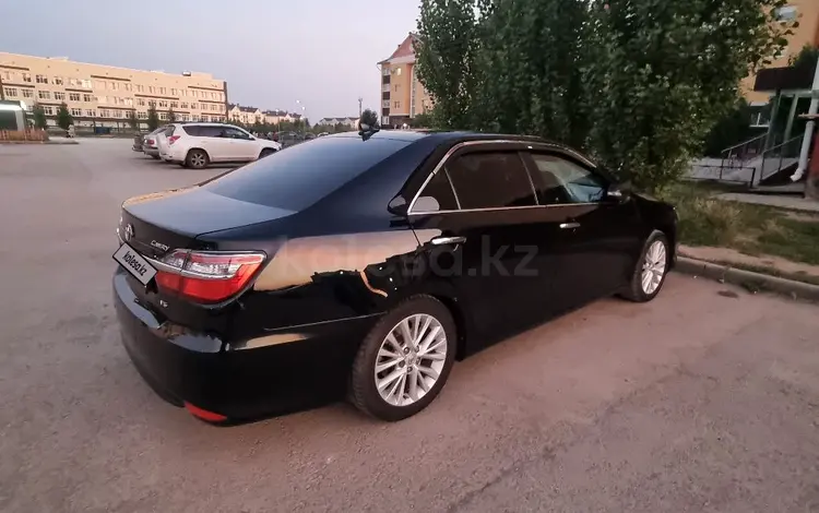 Toyota Camry 2015 года за 11 000 000 тг. в Актобе