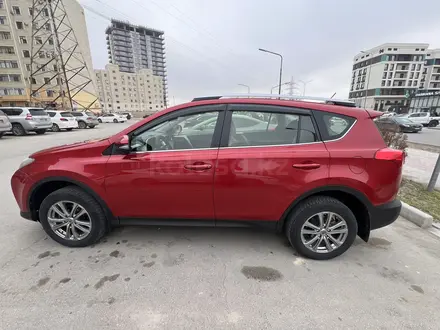 Toyota RAV4 2015 года за 11 900 000 тг. в Актау