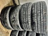 Японские летние шины Bridgestone 255/60/17 каждая за 39 990 тг. в Астана