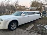 Chrysler 300C 2005 года за 2 500 000 тг. в Алматы – фото 2