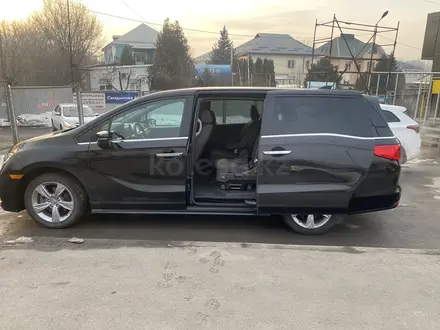 Honda Odyssey 2019 года за 19 500 000 тг. в Алматы – фото 7