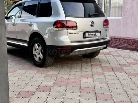 Volkswagen Touareg 2007 года за 6 300 000 тг. в Алматы – фото 3