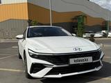 Hyundai Elantra 2024 года за 7 900 000 тг. в Алматы – фото 4