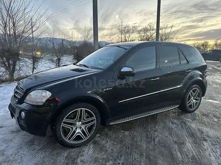 Mercedes-Benz ML 63 AMG 2008 года за 14 000 000 тг. в Тараз – фото 3