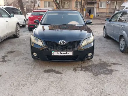 Toyota Camry 2011 года за 6 200 000 тг. в Атырау