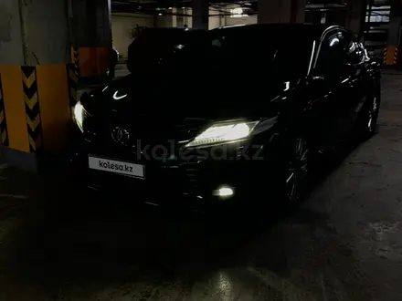 Toyota Camry 2019 года за 13 900 000 тг. в Астана – фото 16