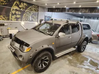 Mitsubishi L200