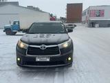 Toyota Highlander 2015 года за 13 500 000 тг. в Актобе