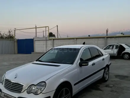 Mercedes-Benz C 320 2002 года за 3 500 000 тг. в Алматы – фото 12