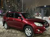 Toyota RAV4 2010 годаүшін8 000 000 тг. в Астана