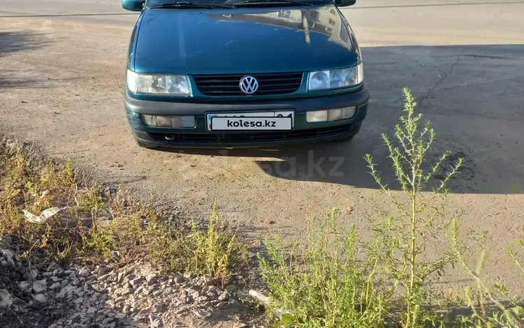 Volkswagen Passat 1996 годаfor1 600 000 тг. в Астана