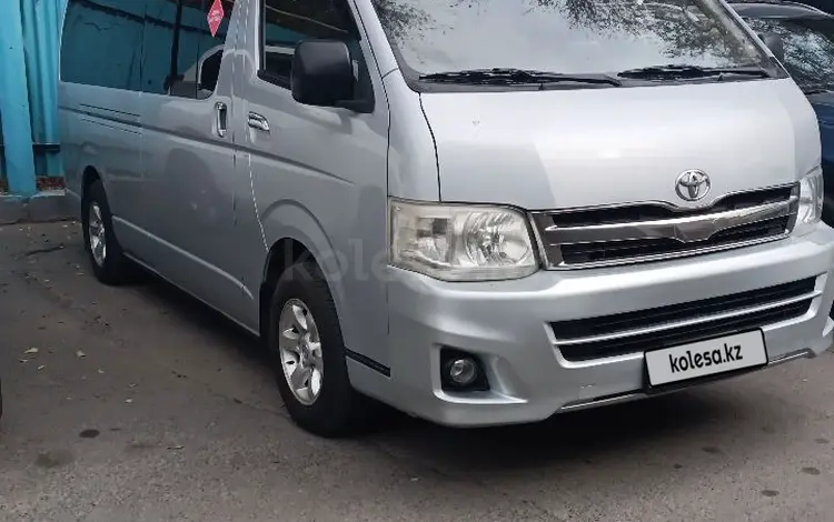 Toyota Hiace 2011 года за 12 000 000 тг. в Алматы