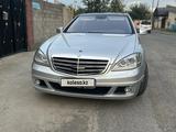 Mercedes-Benz S 500 2006 года за 7 600 000 тг. в Шымкент