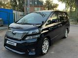 Toyota Vellfire 2010 годаfor11 400 000 тг. в Алматы – фото 2